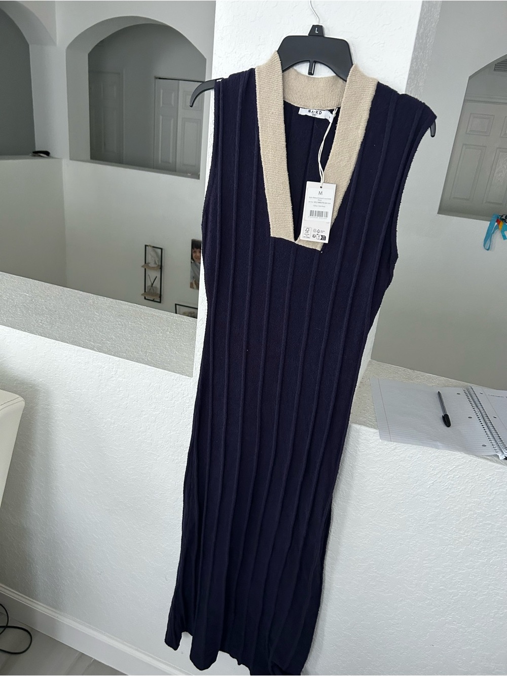 Sleeveless Navy Midi Knit Dress with Cream V-Neck Trim